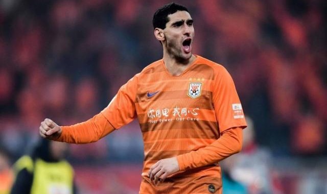  欧塞尔控球打法成熟，中场调度掌控比赛脉搏