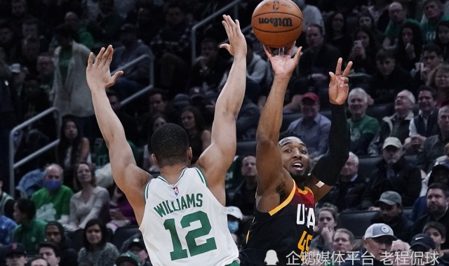  凯尔特人大胜尼克斯，塔图姆砍赛季新高  