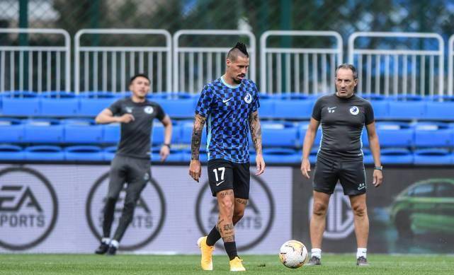  兰斯青春风暴席卷赛场，U23小将包办三粒进球  