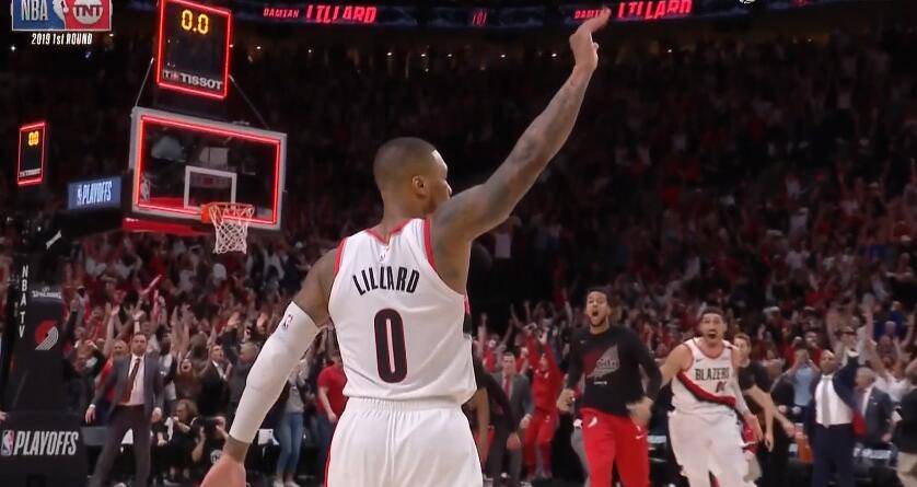  利拉德超远三分压哨开拓者加时险胜鹈鹕